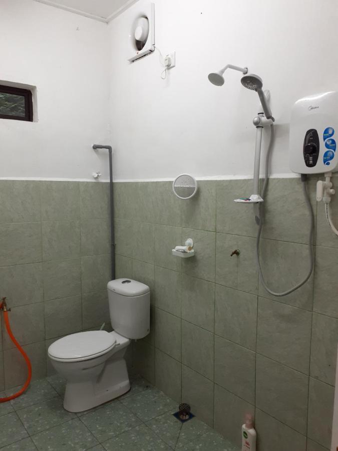 Homestay Idaman B B With 2 Room Aircond 2 Quen Bed And Not Sharing Room -Privacy Kuala Terengganu Exteriör bild