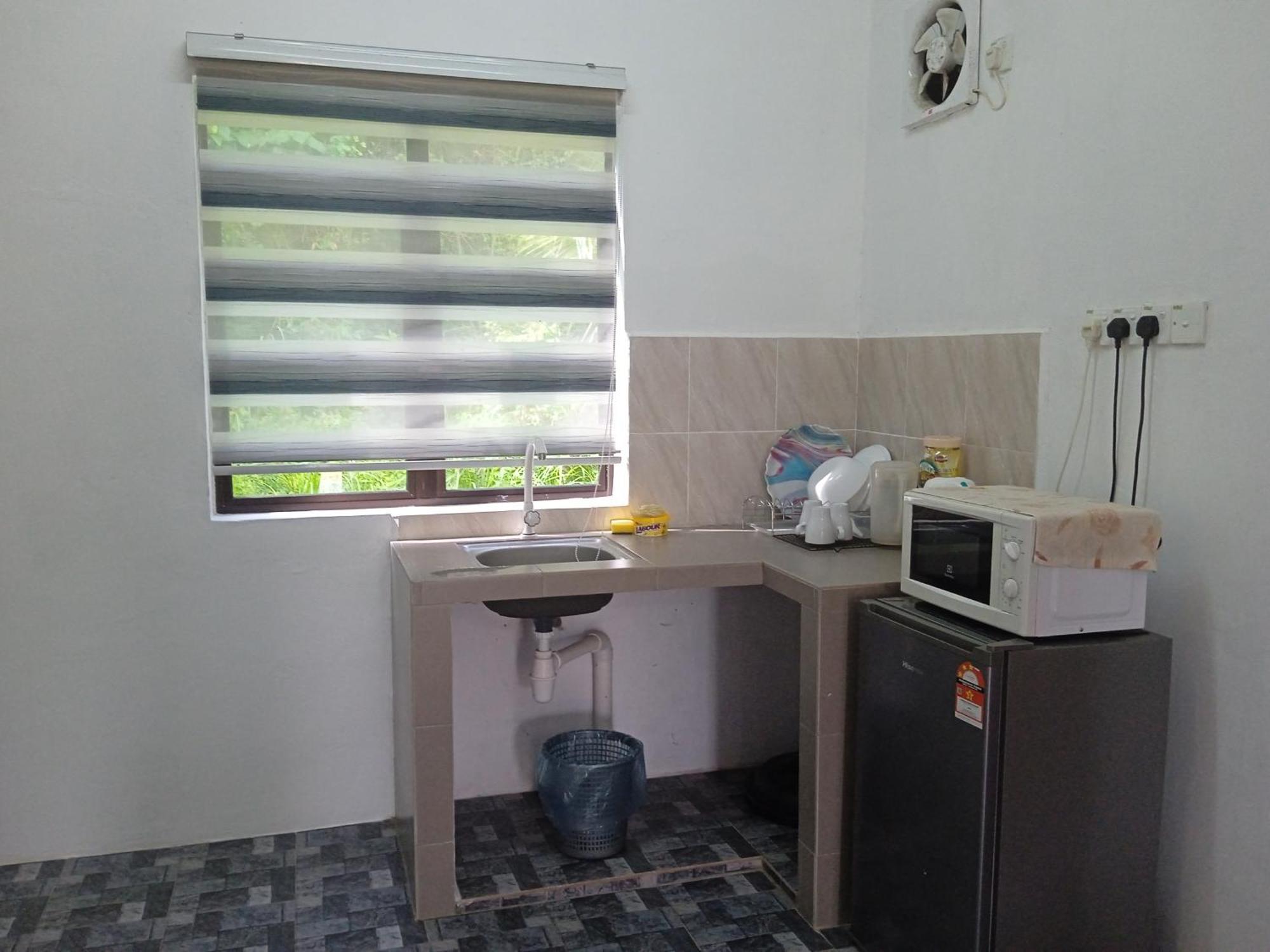 Homestay Idaman B B With 2 Room Aircond 2 Quen Bed And Not Sharing Room -Privacy Kuala Terengganu Exteriör bild