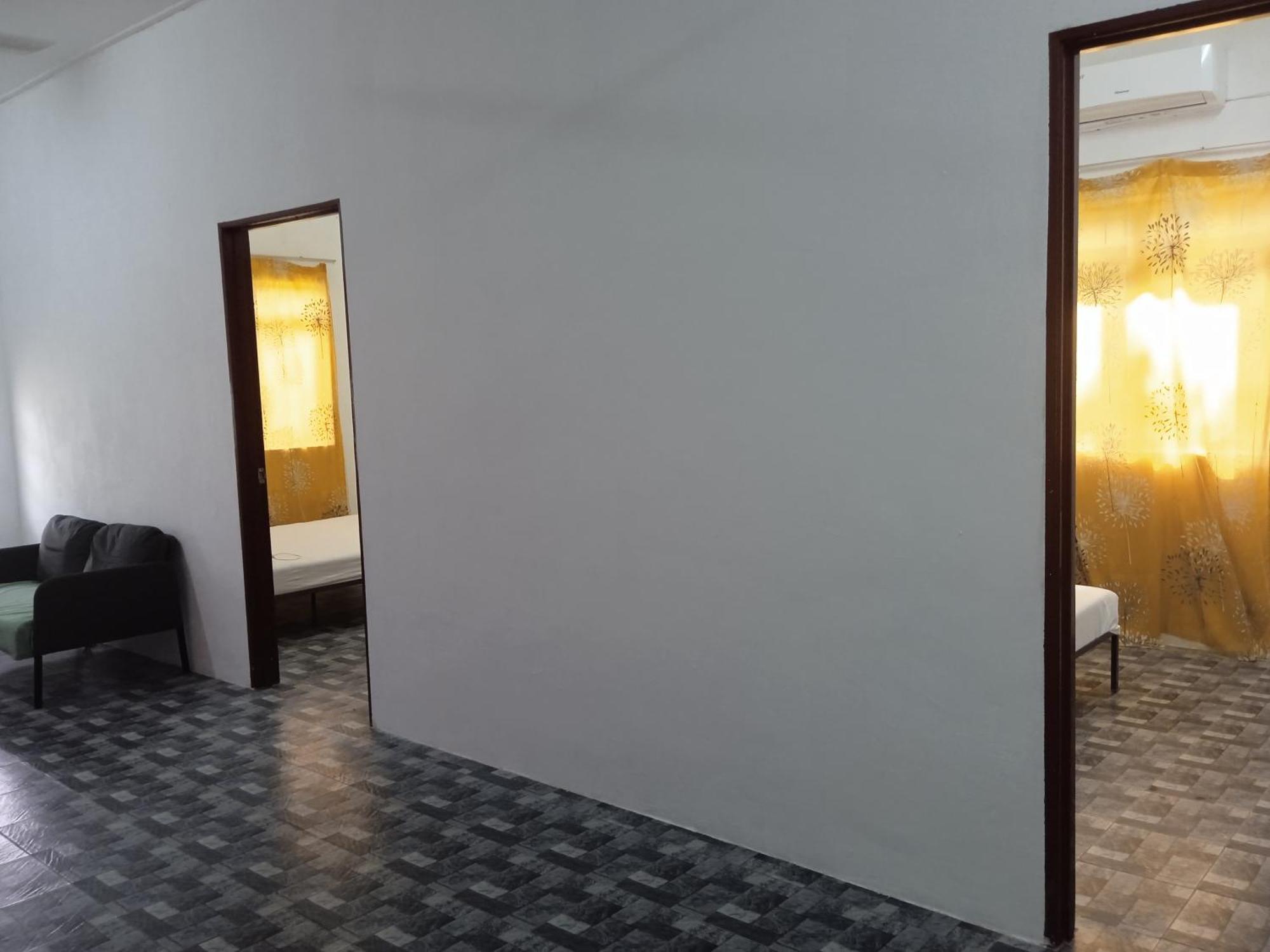 Homestay Idaman B B With 2 Room Aircond 2 Quen Bed And Not Sharing Room -Privacy Kuala Terengganu Exteriör bild
