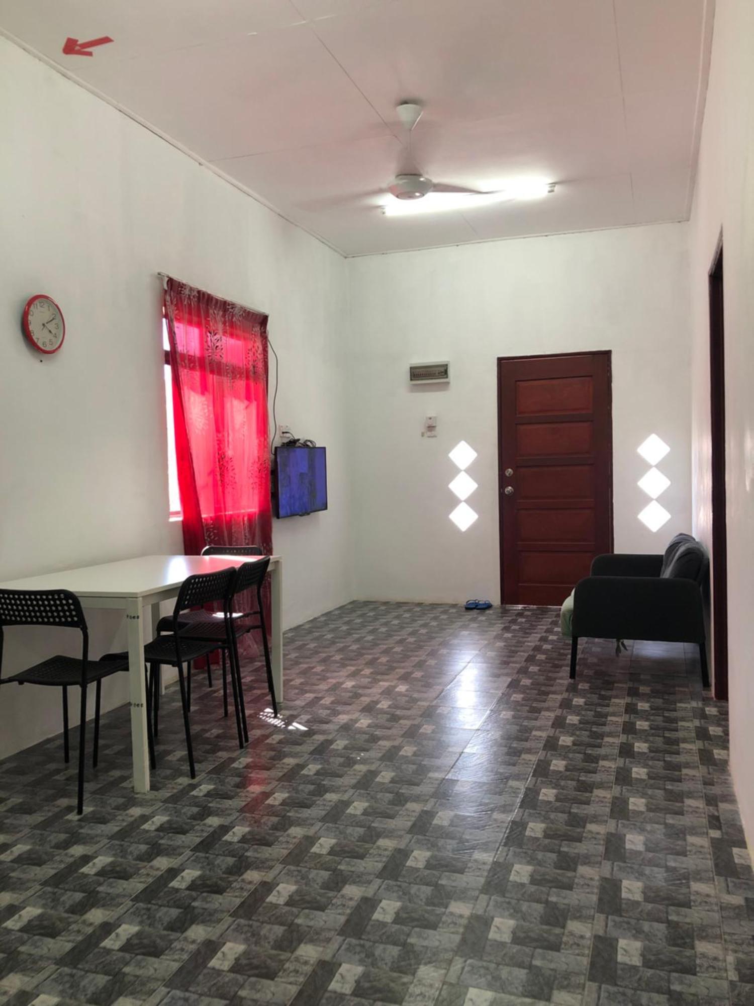 Homestay Idaman B B With 2 Room Aircond 2 Quen Bed And Not Sharing Room -Privacy Kuala Terengganu Exteriör bild