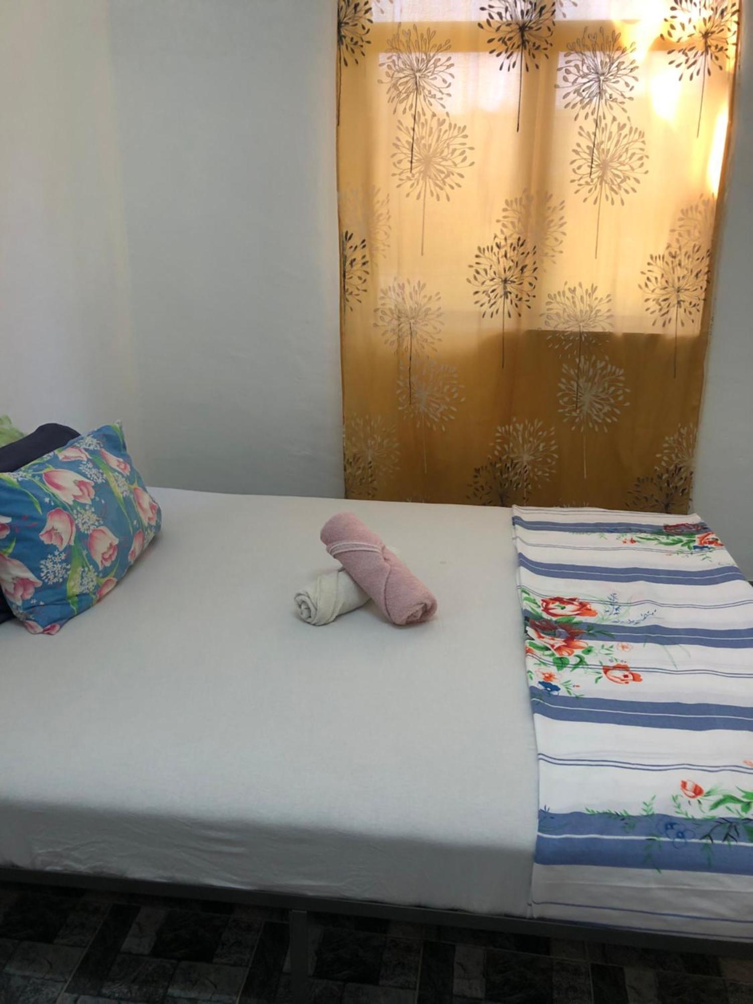 Homestay Idaman B B With 2 Room Aircond 2 Quen Bed And Not Sharing Room -Privacy Kuala Terengganu Exteriör bild