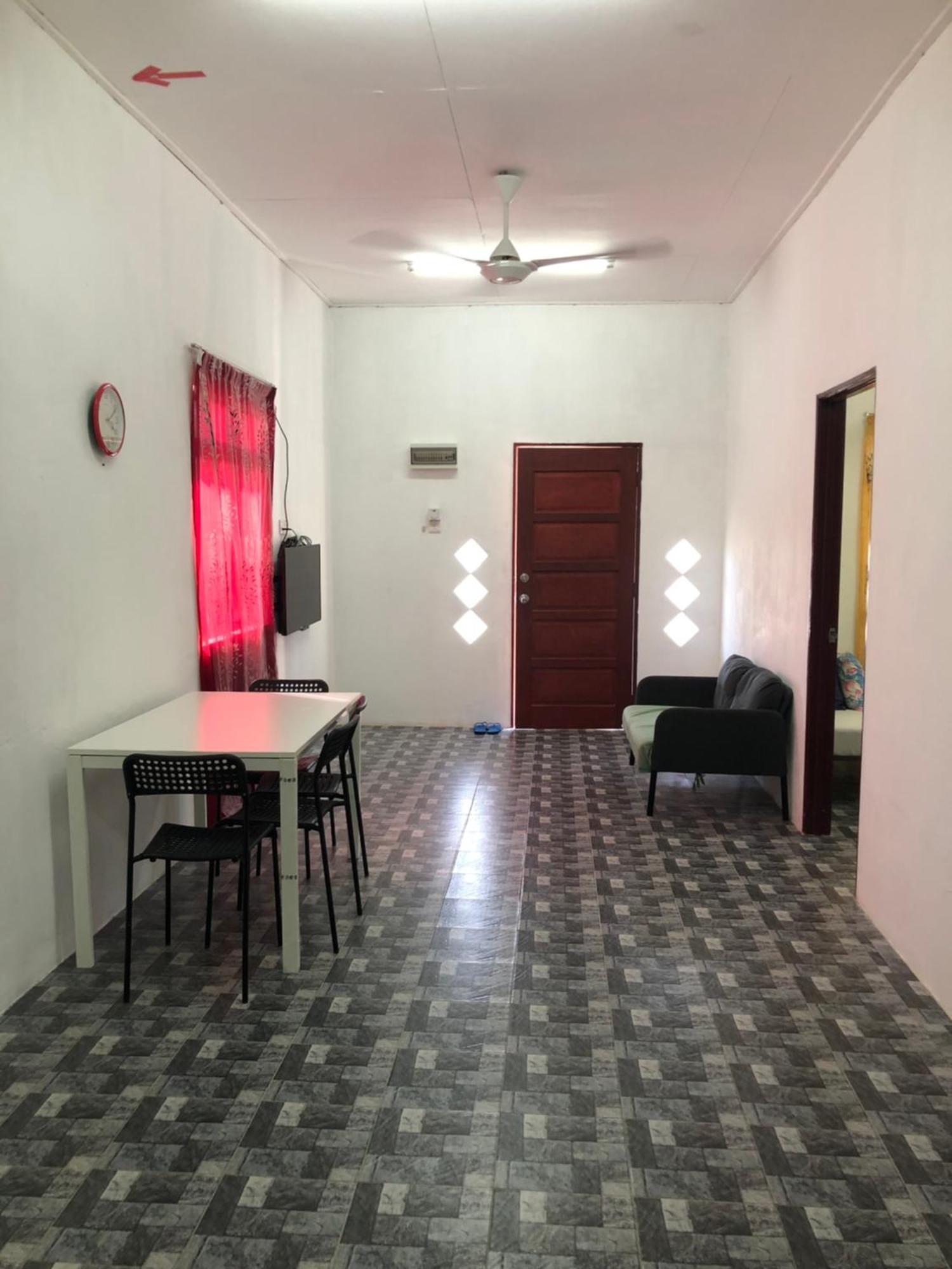 Homestay Idaman B B With 2 Room Aircond 2 Quen Bed And Not Sharing Room -Privacy Kuala Terengganu Exteriör bild